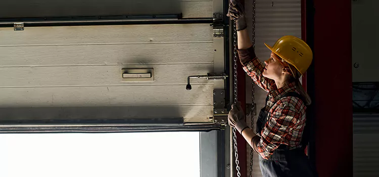 Addressing Common Garage Door Stoppage Issues in San Juan, TX