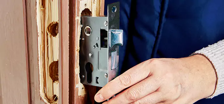 Garage Door Lock Replacement San Juan